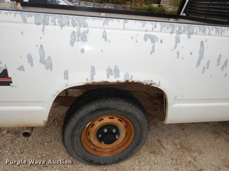 image for item EE9201 1991 Chevrolet Cheyenne 1500 pickup truck