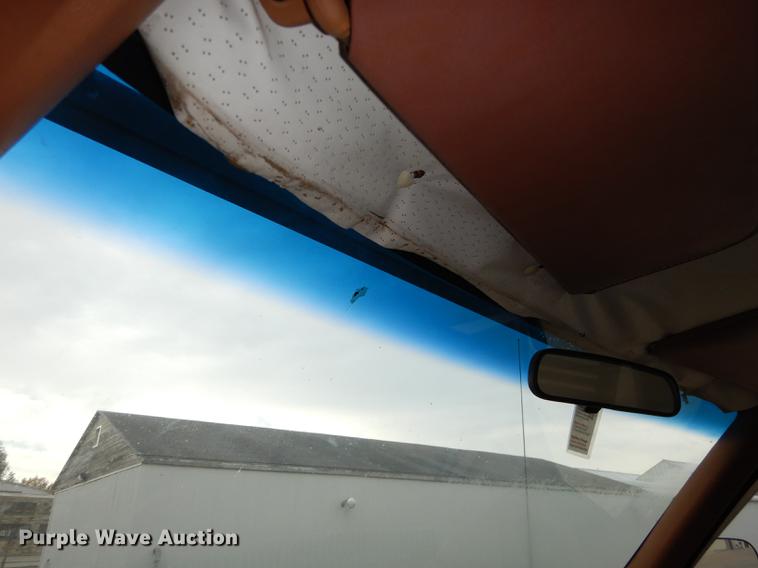 image for item EE9201 1991 Chevrolet Cheyenne 1500 pickup truck