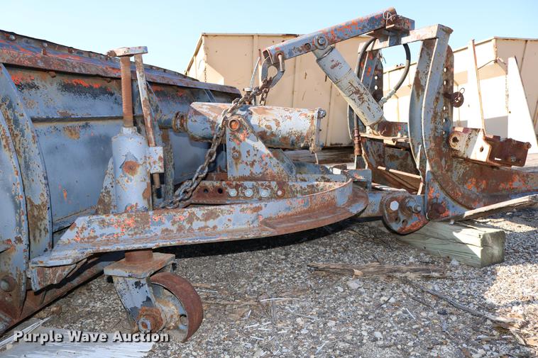 image for item EE9847 Valk RV101-6 snow plow