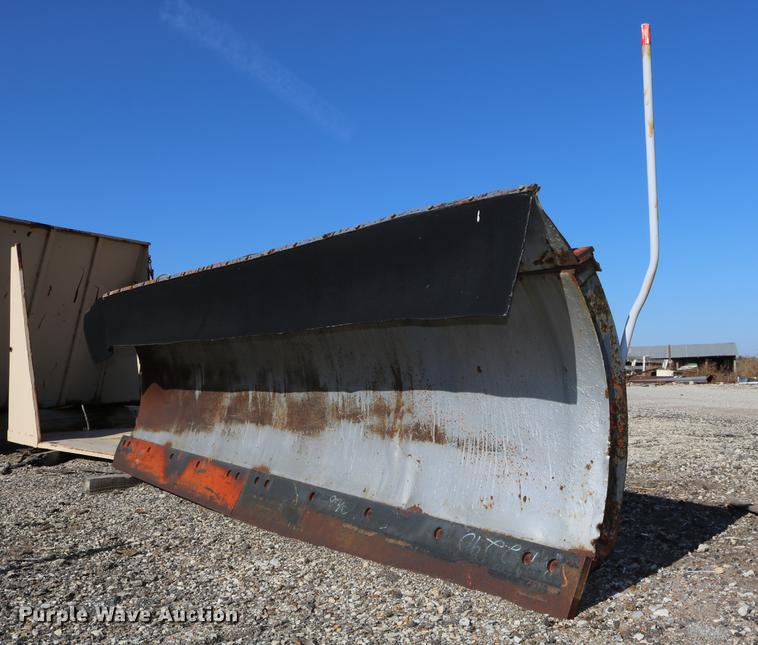 image for item EE9847 Valk RV101-6 snow plow