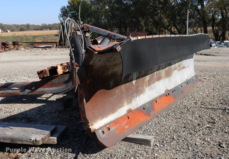 image for item EE9847 Valk RV101-6 snow plow