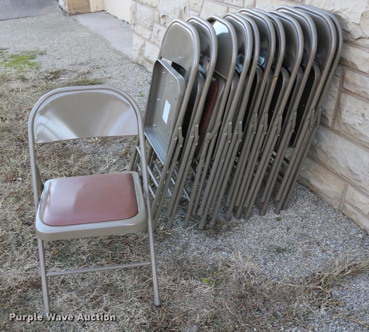 image for item EE9881 (20) folding chairs