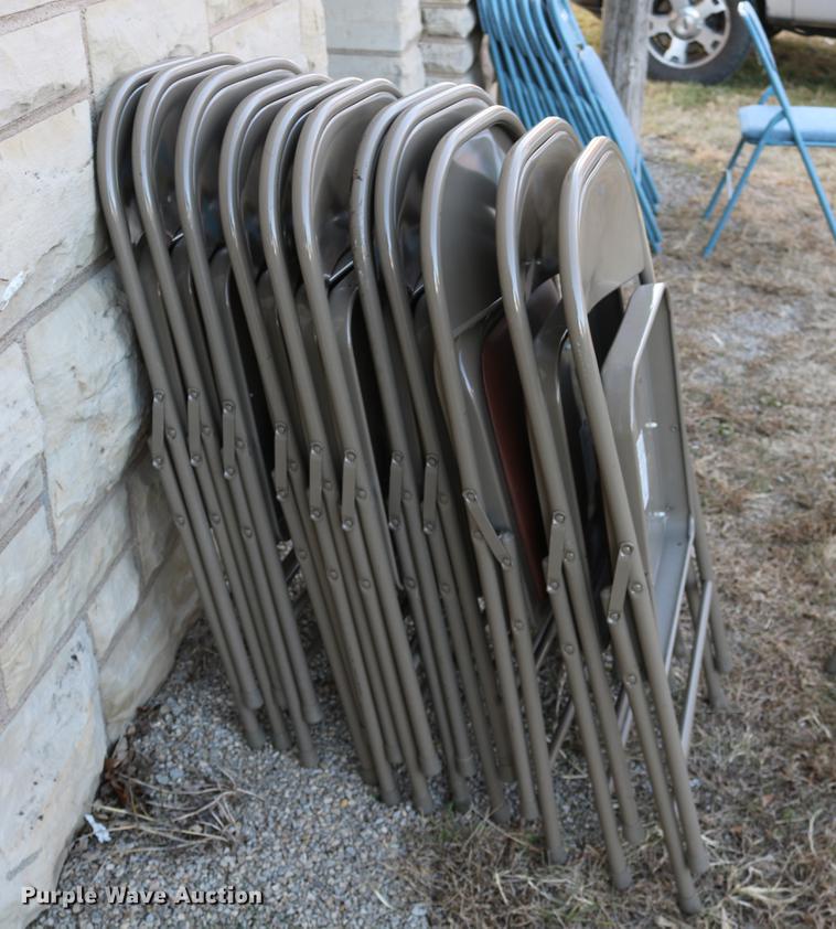 image for item EE9881 (20) folding chairs