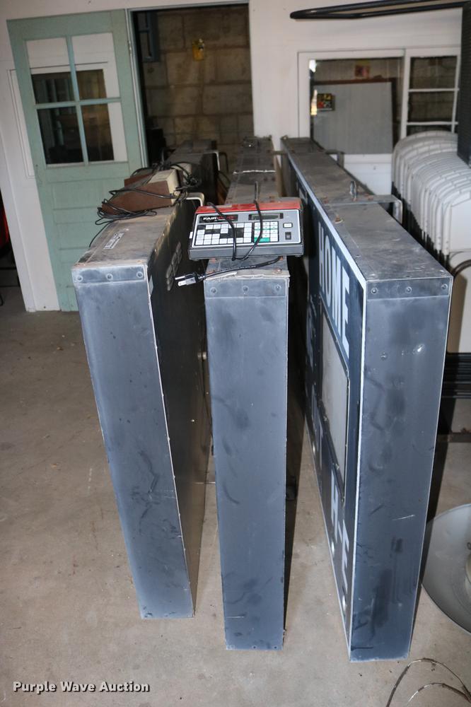 image for item EE9885 (3) Fair-Play BA7109 scoreboards