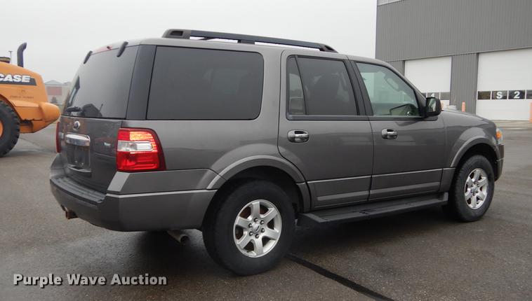 image for item J5635 2010 Ford Expedition XLT SUV