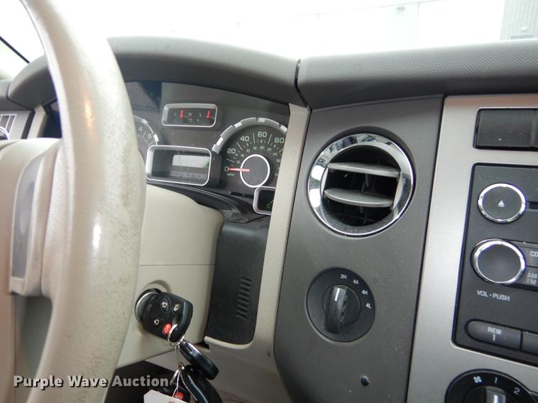 image for item J5635 2010 Ford Expedition XLT SUV