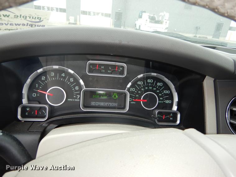 image for item J5635 2010 Ford Expedition XLT SUV