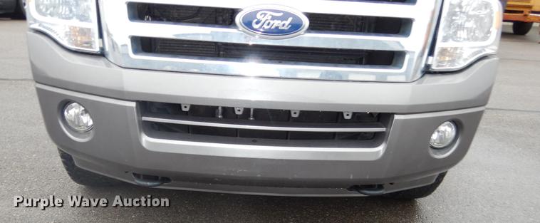 image for item J5635 2010 Ford Expedition XLT SUV