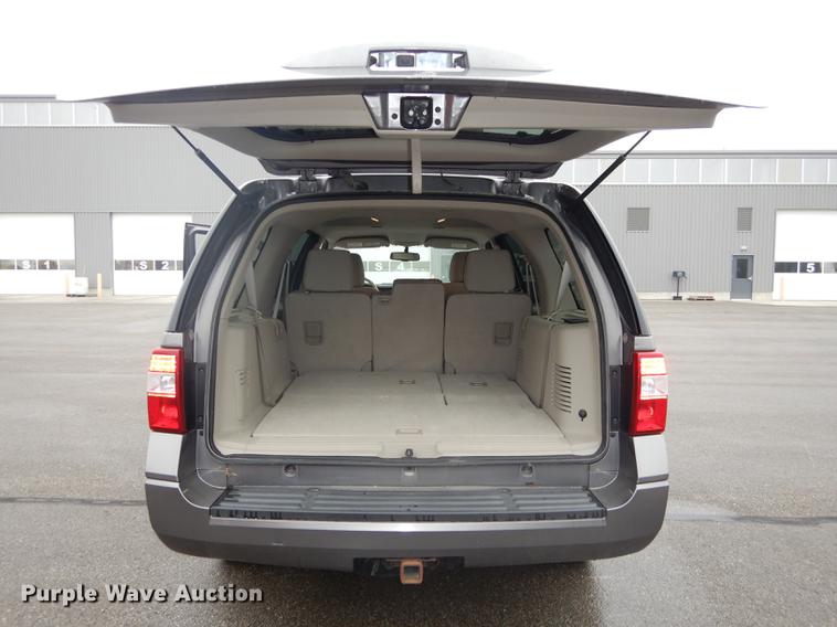image for item J5635 2010 Ford Expedition XLT SUV