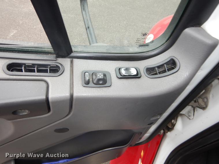 image for item J5636 2007 Freightliner Business Class M2 ambulance