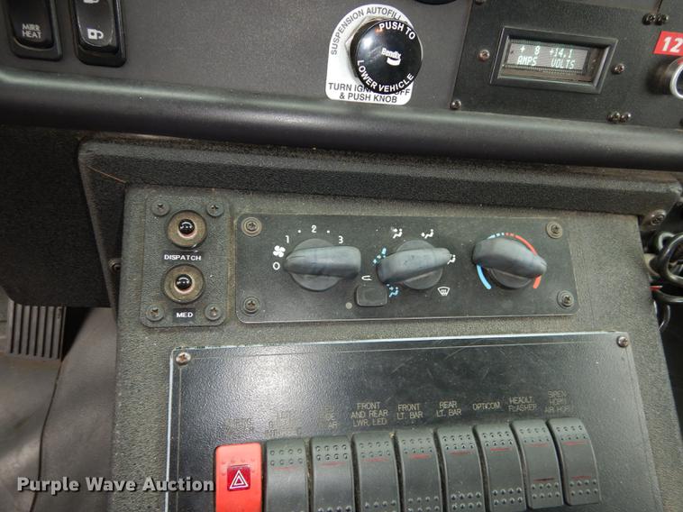 image for item J5636 2007 Freightliner Business Class M2 ambulance