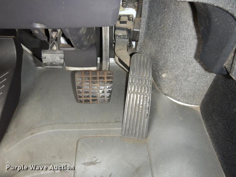 image for item J5636 2007 Freightliner Business Class M2 ambulance