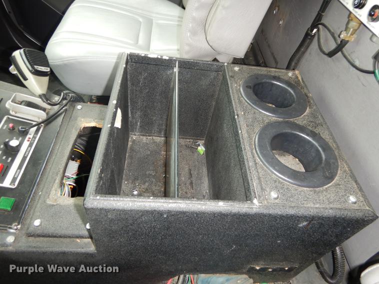 image for item J5636 2007 Freightliner Business Class M2 ambulance