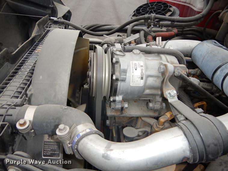 image for item J5636 2007 Freightliner Business Class M2 ambulance