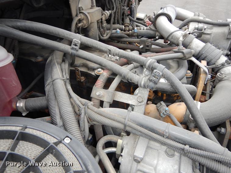 image for item J5636 2007 Freightliner Business Class M2 ambulance