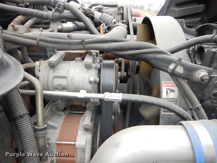 image for item J5636 2007 Freightliner Business Class M2 ambulance