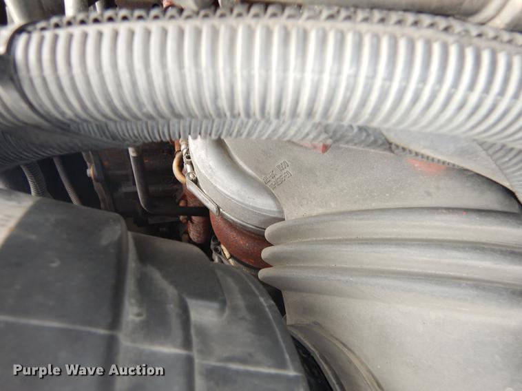 image for item J5636 2007 Freightliner Business Class M2 ambulance