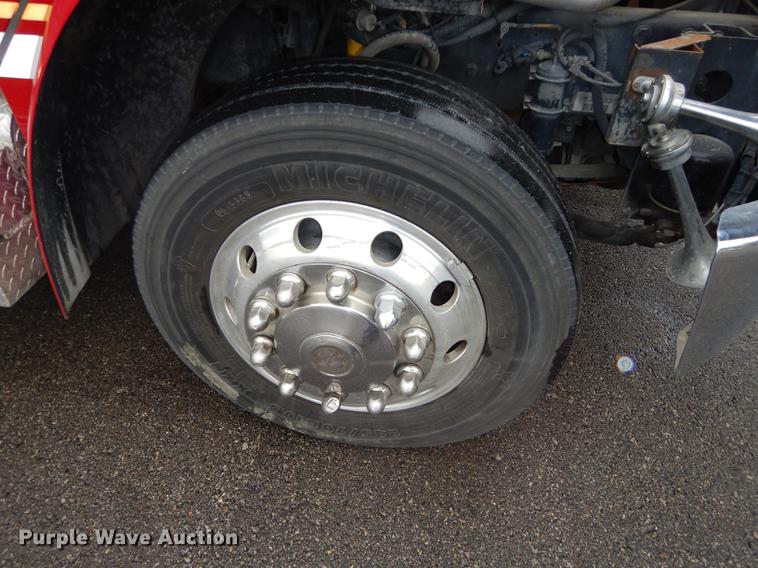 image for item J5636 2007 Freightliner Business Class M2 ambulance