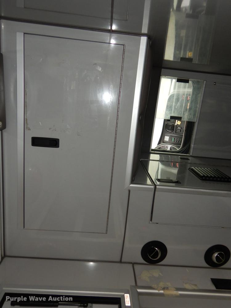 image for item J5636 2007 Freightliner Business Class M2 ambulance