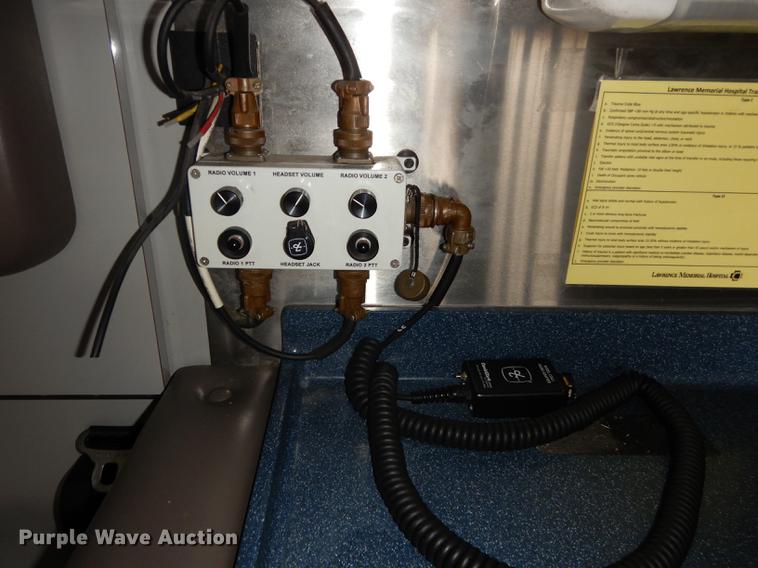 image for item J5636 2007 Freightliner Business Class M2 ambulance