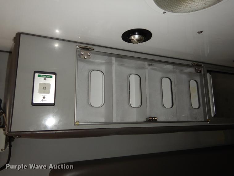 image for item J5636 2007 Freightliner Business Class M2 ambulance