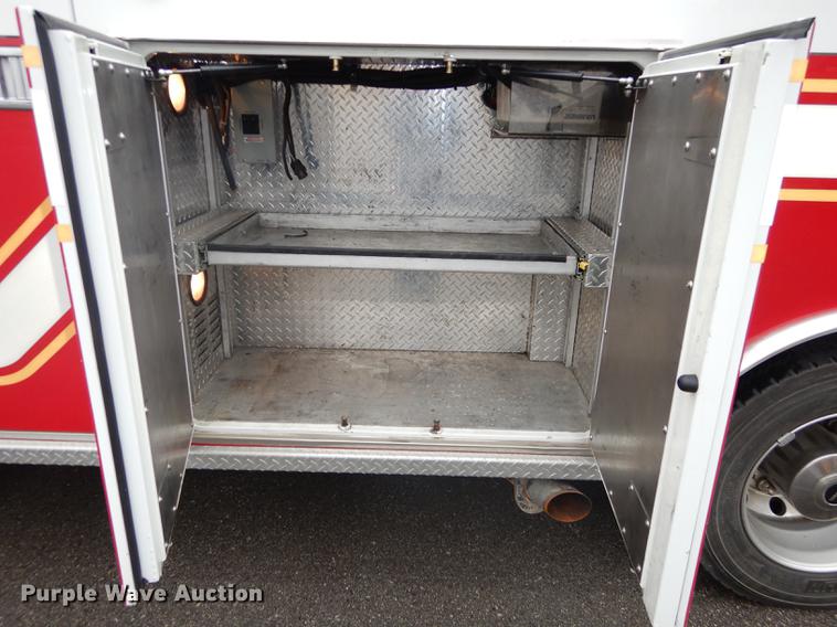 image for item J5636 2007 Freightliner Business Class M2 ambulance