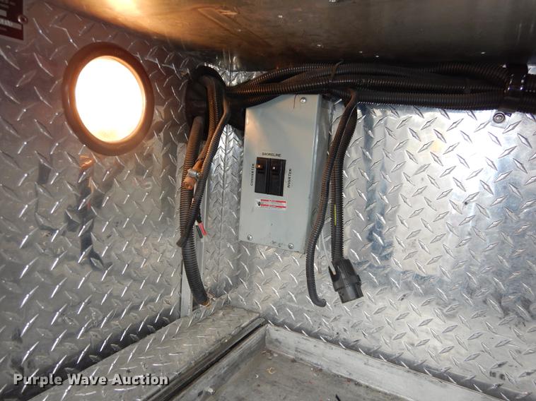 image for item J5636 2007 Freightliner Business Class M2 ambulance