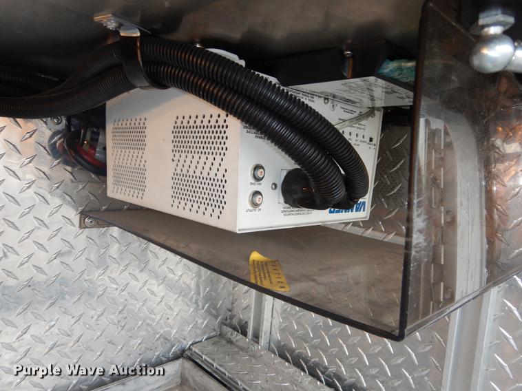 image for item J5636 2007 Freightliner Business Class M2 ambulance