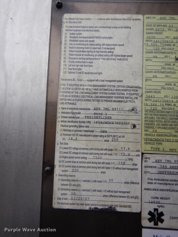 image for item J5636 2007 Freightliner Business Class M2 ambulance