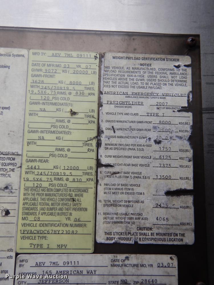 image for item J5636 2007 Freightliner Business Class M2 ambulance