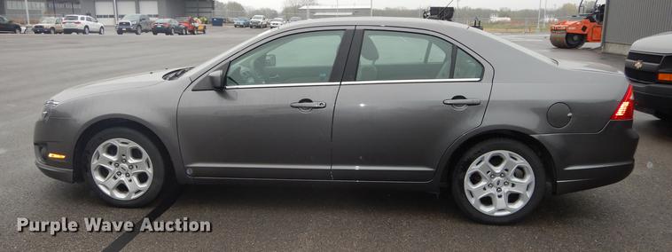 image for item J5640 2011 Ford Fusion SE
