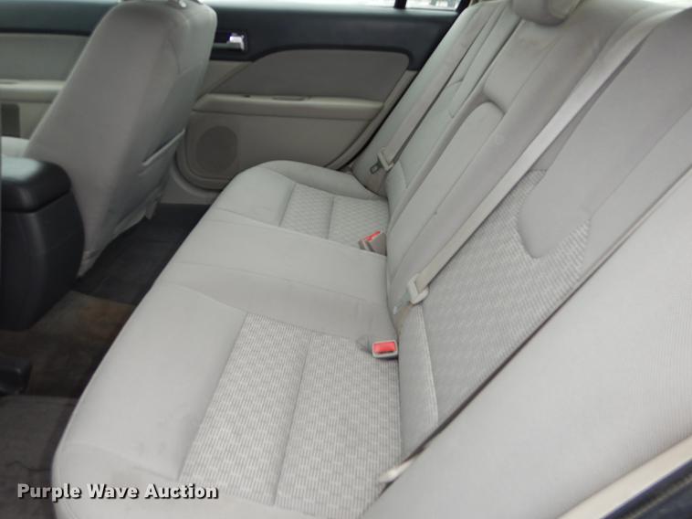 image for item J5640 2011 Ford Fusion SE