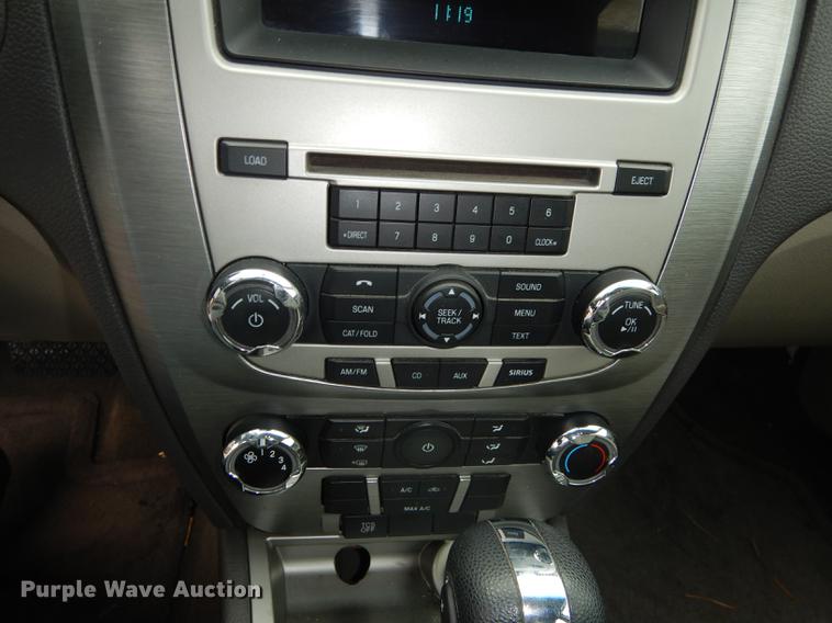 image for item J5640 2011 Ford Fusion SE