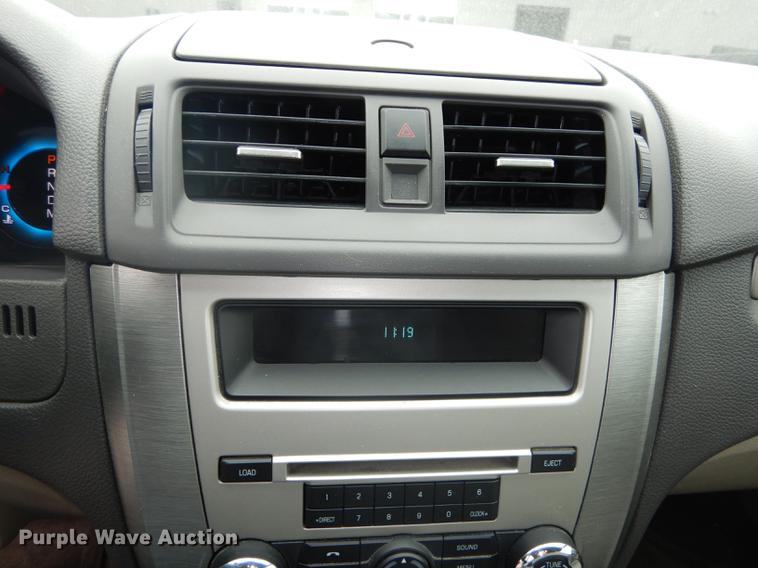 image for item J5640 2011 Ford Fusion SE