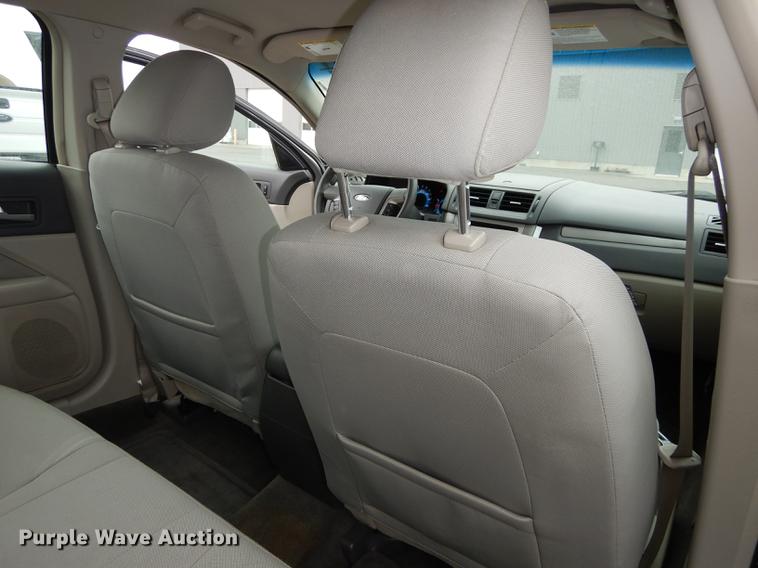 image for item J5640 2011 Ford Fusion SE