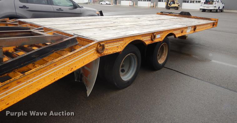 image for item J5643 1990 CZ CZ32KT equipment trailer