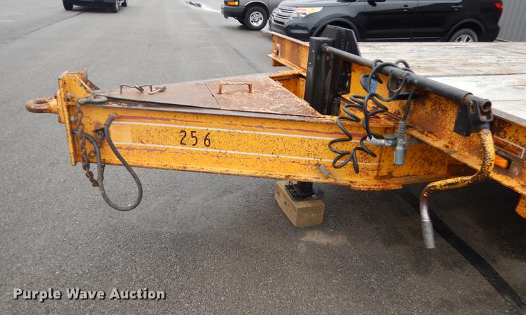 image for item J5643 1990 CZ CZ32KT equipment trailer