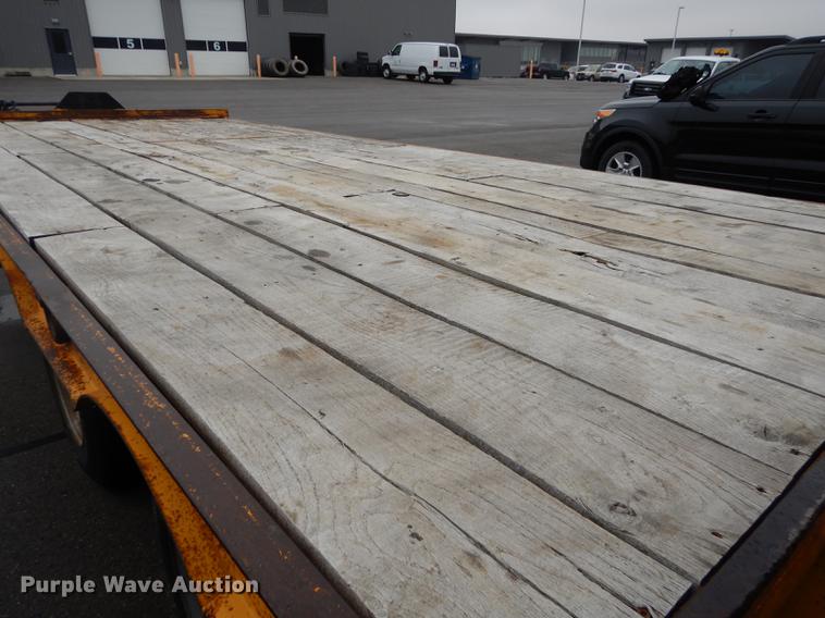 image for item J5643 1990 CZ CZ32KT equipment trailer