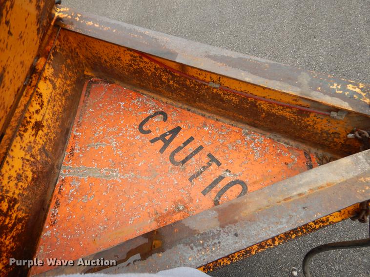 image for item J5643 1990 CZ CZ32KT equipment trailer