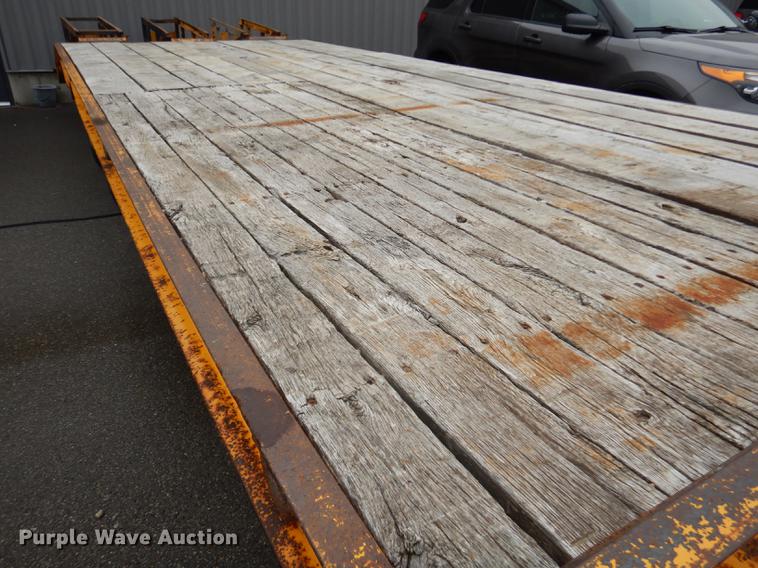 image for item J5643 1990 CZ CZ32KT equipment trailer