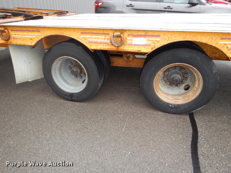 image for item J5643 1990 CZ CZ32KT equipment trailer
