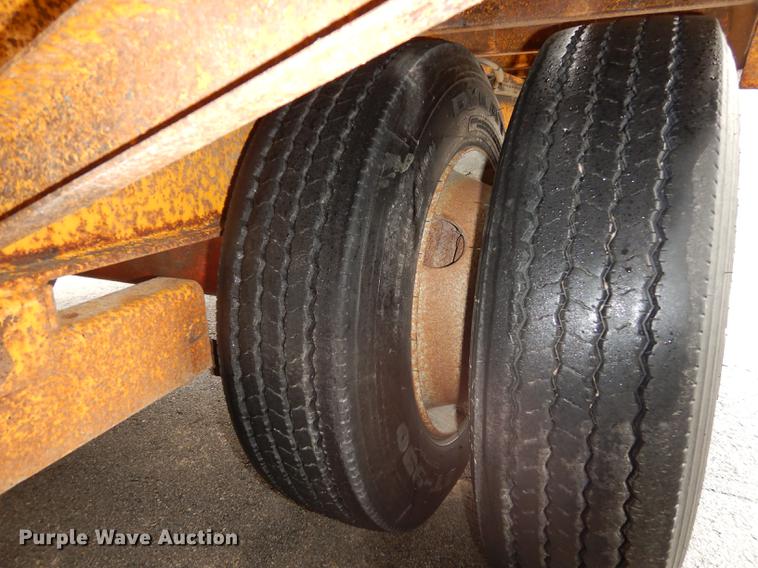 image for item J5643 1990 CZ CZ32KT equipment trailer