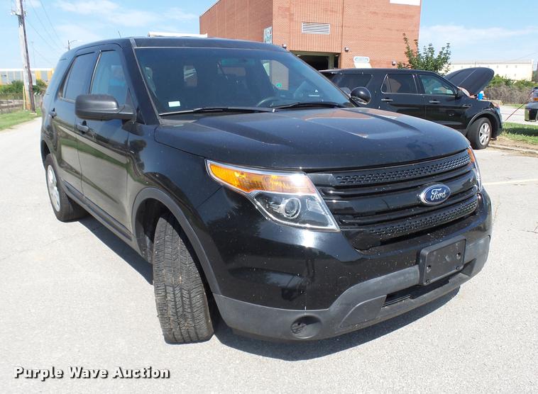 image for item K1887 2013 Ford Explorer Police Interceptor SUV
