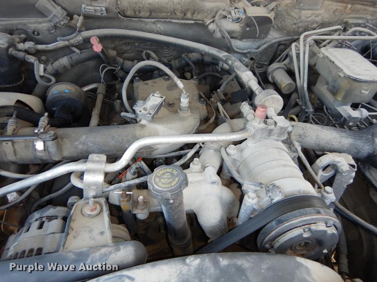 image for item K5759 1998 Chevrolet Cheyenne 3500 flatbed pickup truck