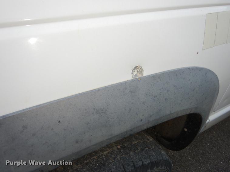 image for item K5759 1998 Chevrolet Cheyenne 3500 flatbed pickup truck