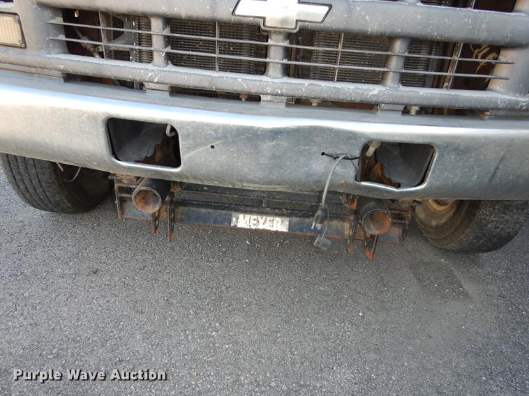 image for item K5759 1998 Chevrolet Cheyenne 3500 flatbed pickup truck