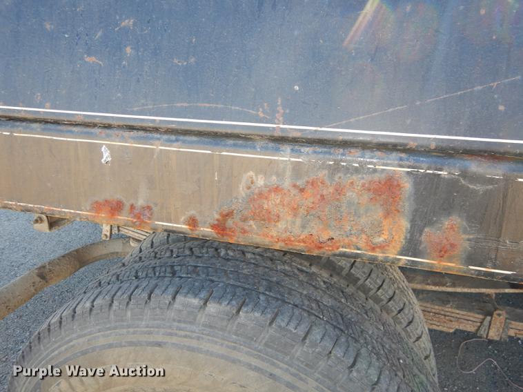 image for item K5759 1998 Chevrolet Cheyenne 3500 flatbed pickup truck