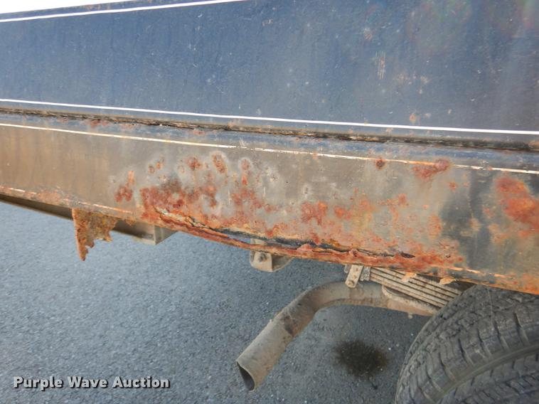 image for item K5759 1998 Chevrolet Cheyenne 3500 flatbed pickup truck