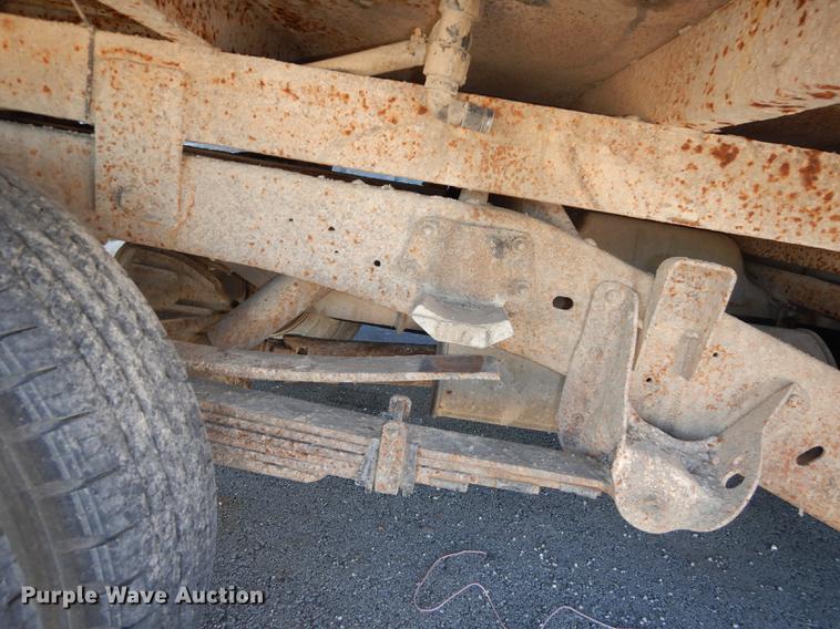 image for item K5759 1998 Chevrolet Cheyenne 3500 flatbed pickup truck