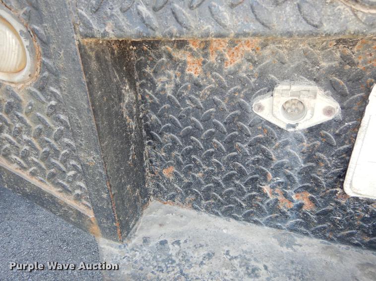 image for item K5759 1998 Chevrolet Cheyenne 3500 flatbed pickup truck